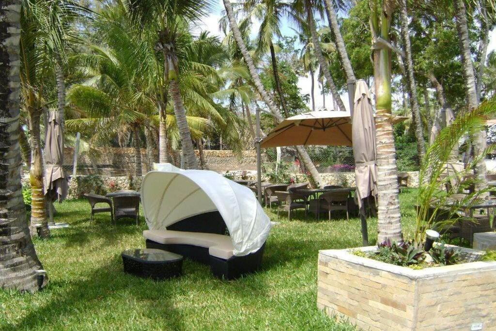 Cowrie Beach Haven Studio Apartment Mombasa Luaran gambar