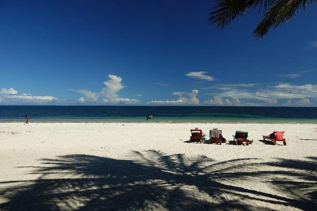 Cowrie Beach Haven Studio Apartment Mombasa Luaran gambar