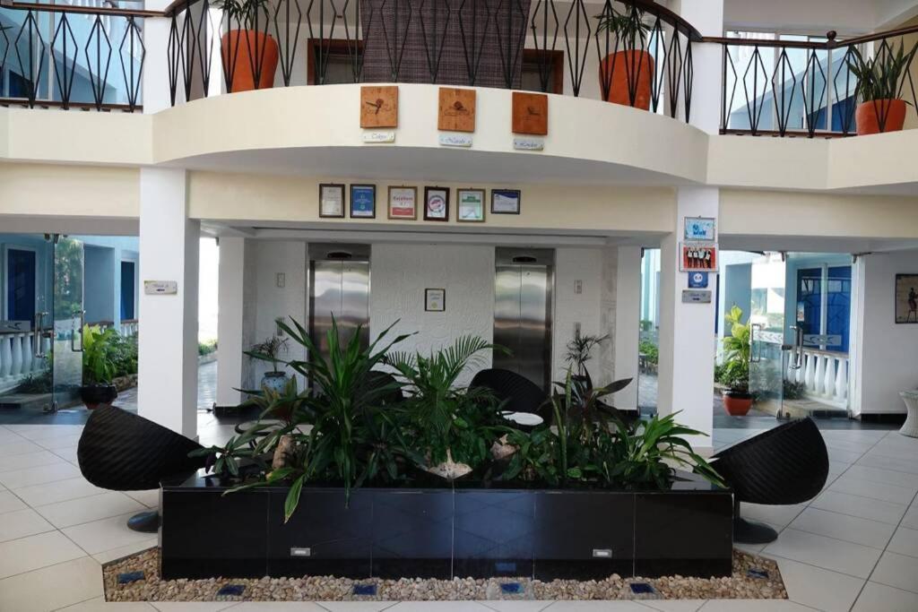 Cowrie Beach Haven Studio Apartment Mombasa Luaran gambar